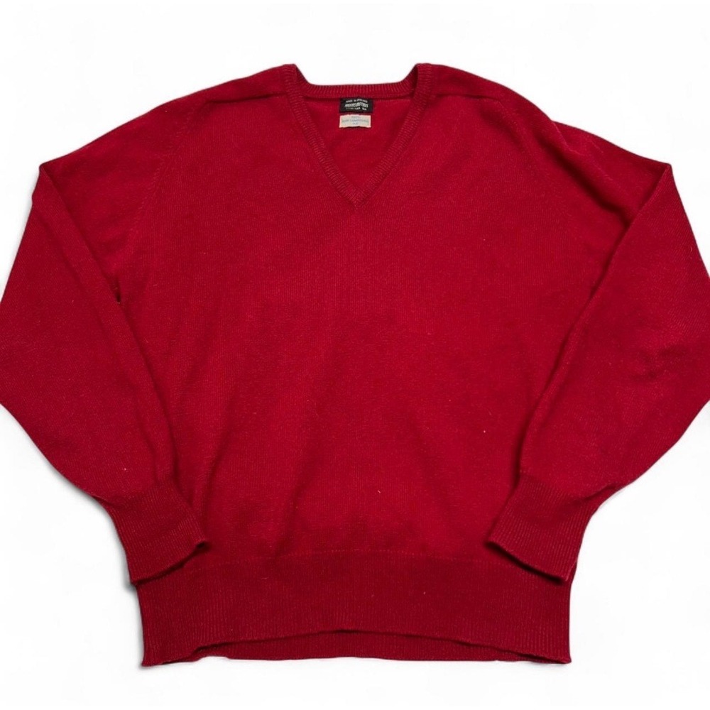 70s Brooks Brothers Mens Red 100% Lambswool V-Neck Sweater Made in England